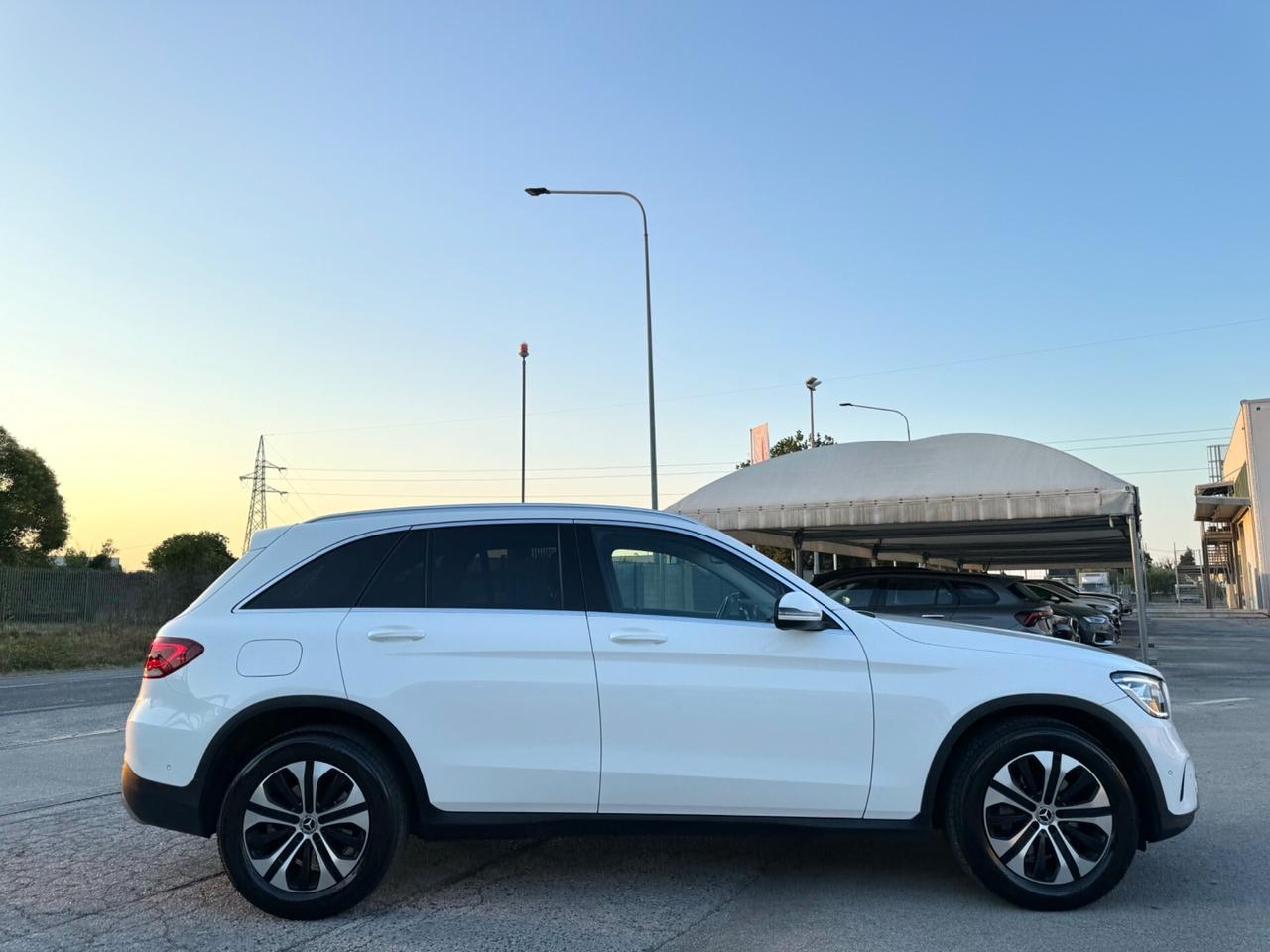 MERCEDES GLC 200D Sport 4Matic - Led Navi