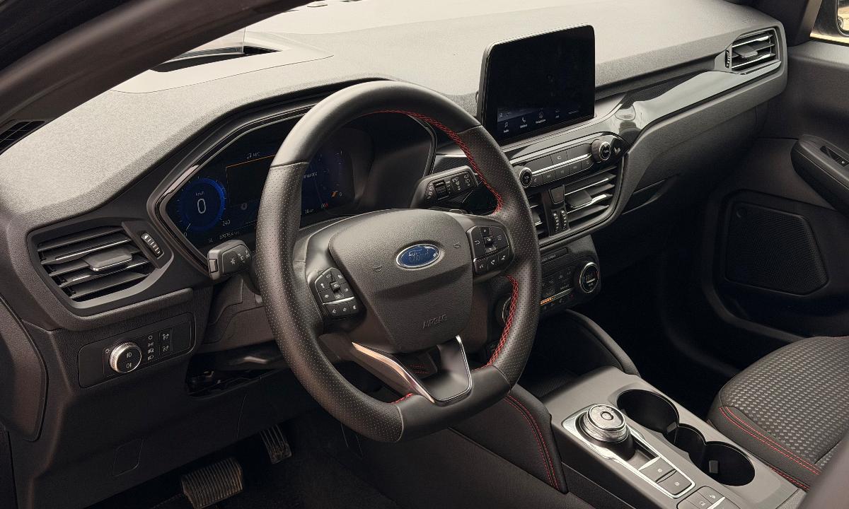 FORD Kuga 1.5 TDCI 120 CV S&S 2WD P. ST-Line