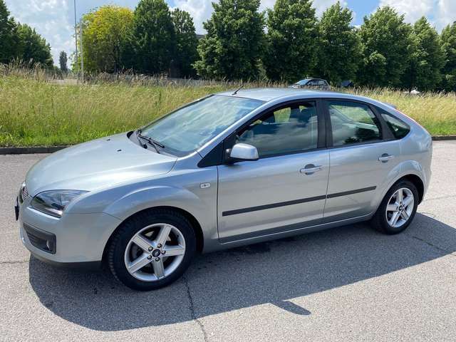 Ford Focus 1.6 TDCi 90CV*CERCHI*CLIMA