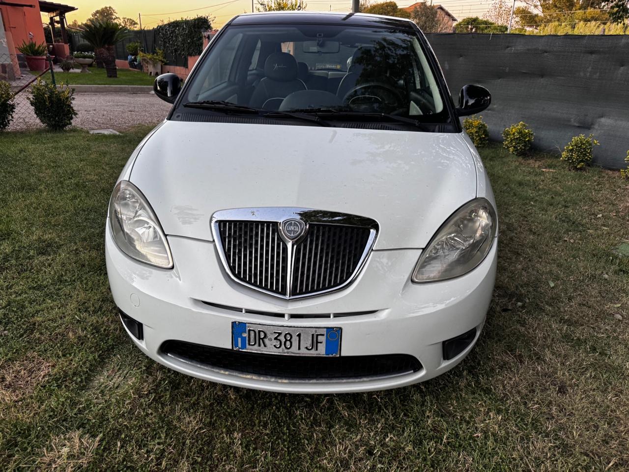 Lancia Ypsilon 1.4 Modamilano GPL