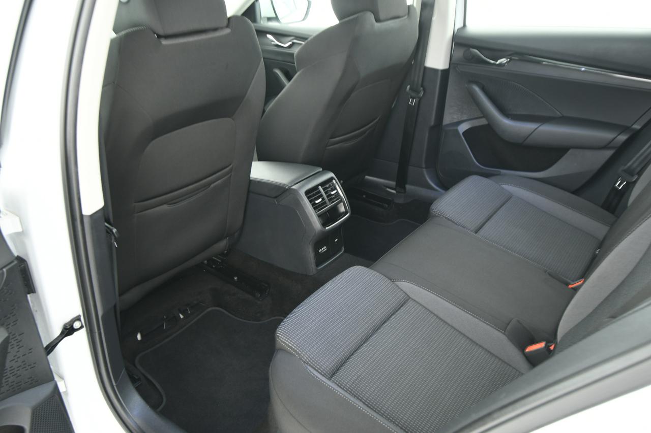 SKODA Octavia Wagon 2.0 tdi evo Executive 4x4 150cv dsg ACC+APP CONNECT