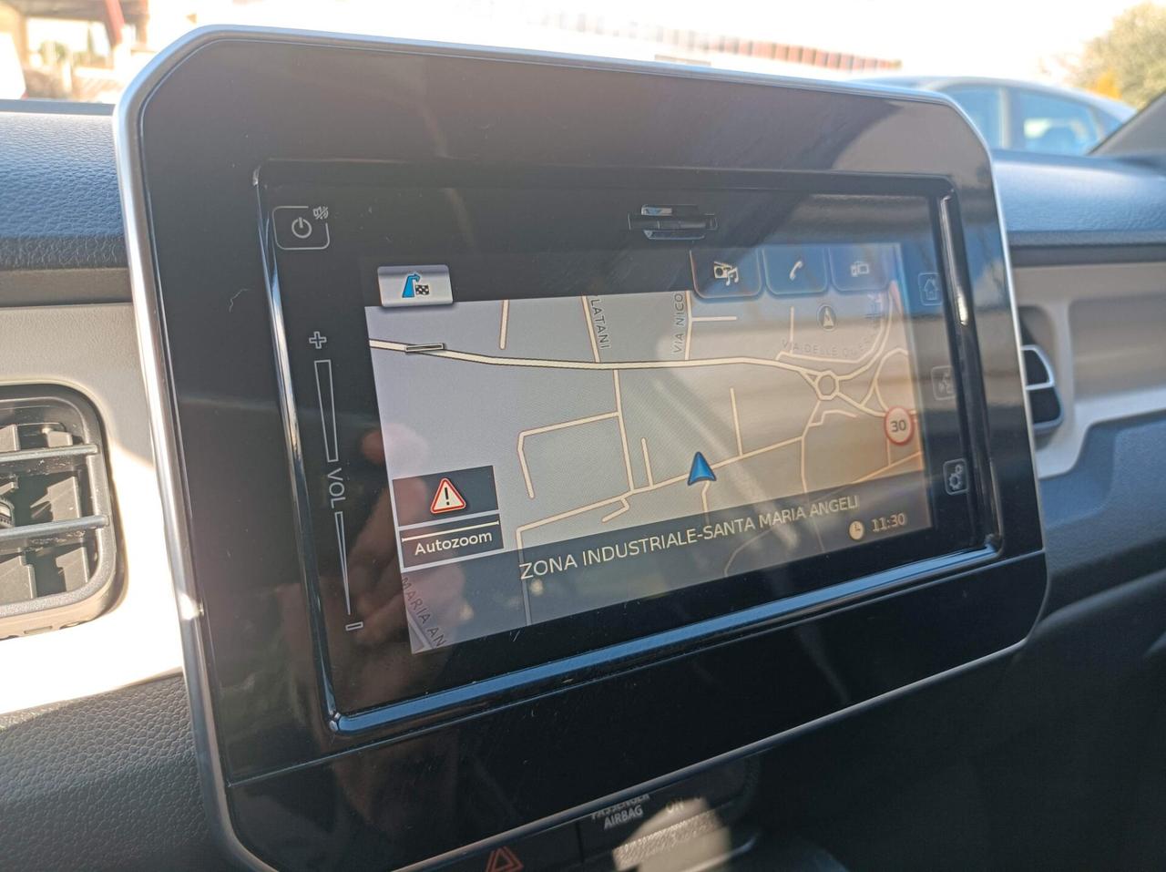 Suzuki Ignis 1.2 Hybrid Top