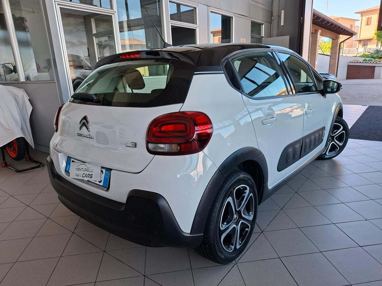 Citroen C3 PureTech 82 Shine Distribuzione eseguita