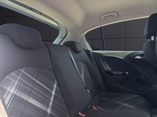 OPEL Corsa 1.2 5 porte b-Color Gpl