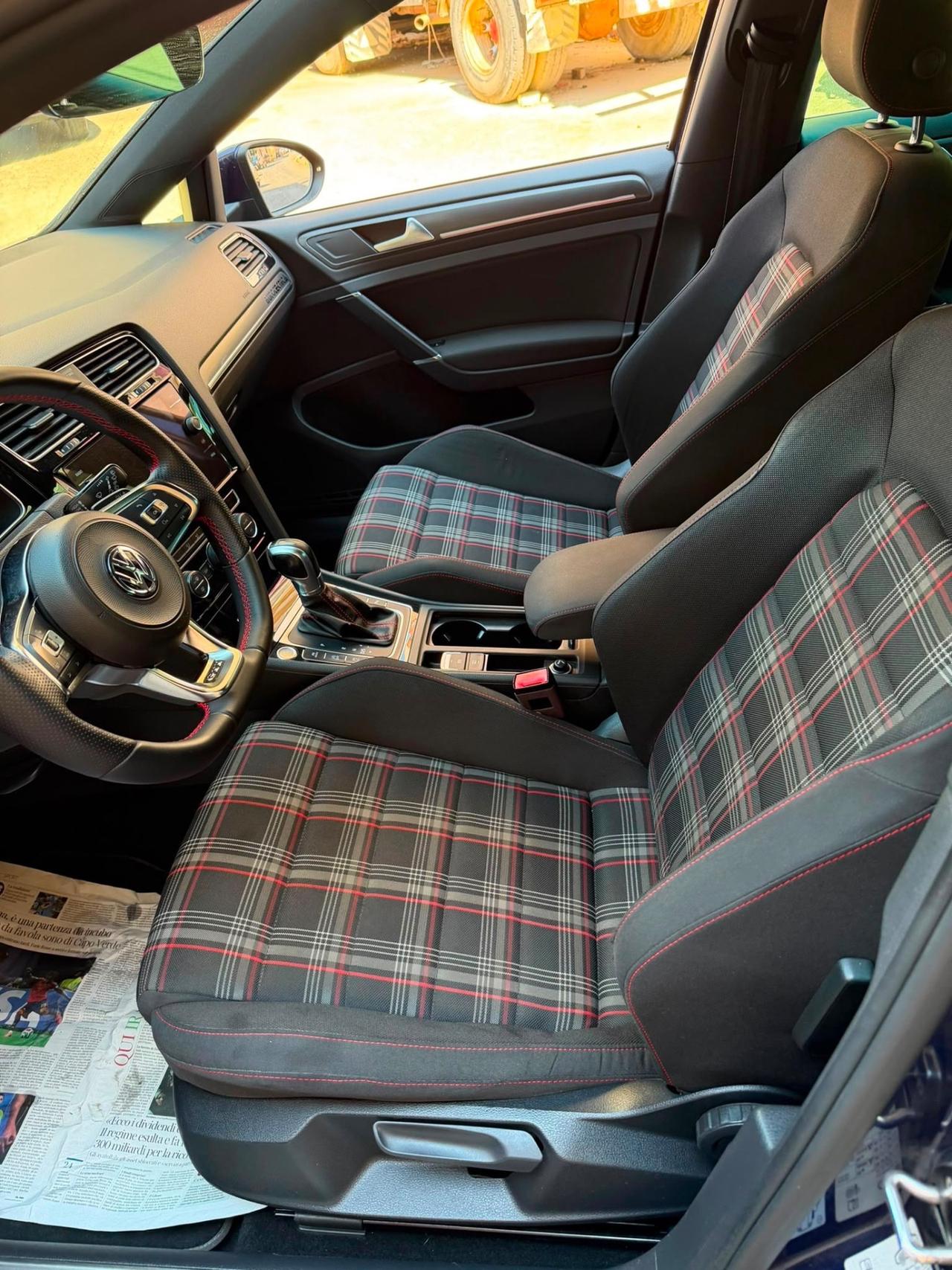 Volkswagen Golf GTI Performance 2.0 245 CV TSI 5p. BMT