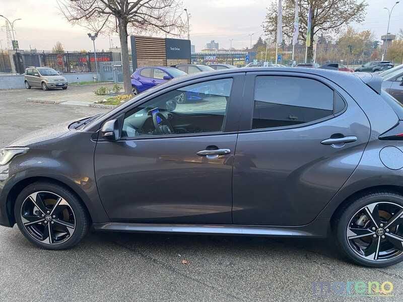 Toyota Yaris 1.5h 130 Lounge