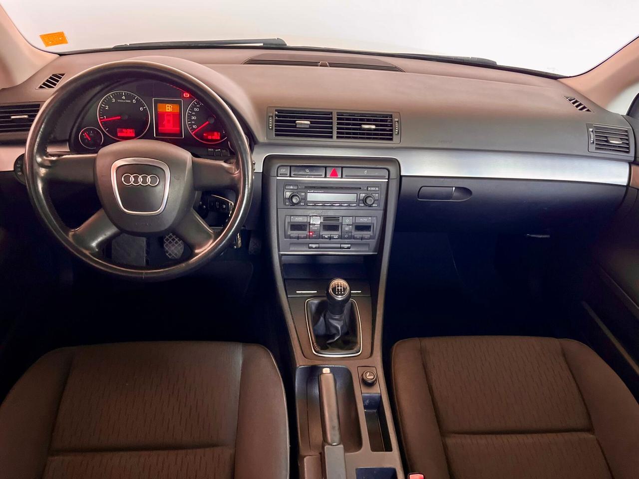 Audi A4 1.6 Sport