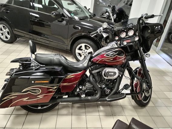 Harley-Davidson Street Glide ,