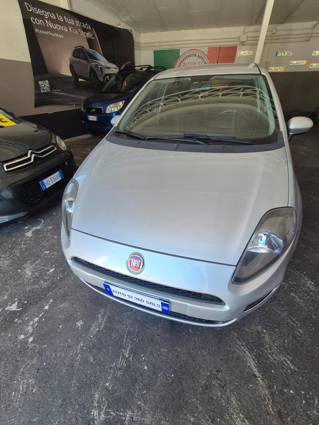 Fiat Punto 1.2 8V 5 porte Lounge euro 6 neo patentati