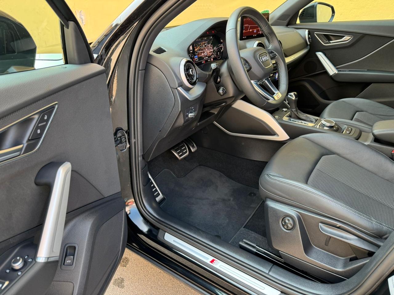 Audi Q2 35 TDI S tronic line Edition