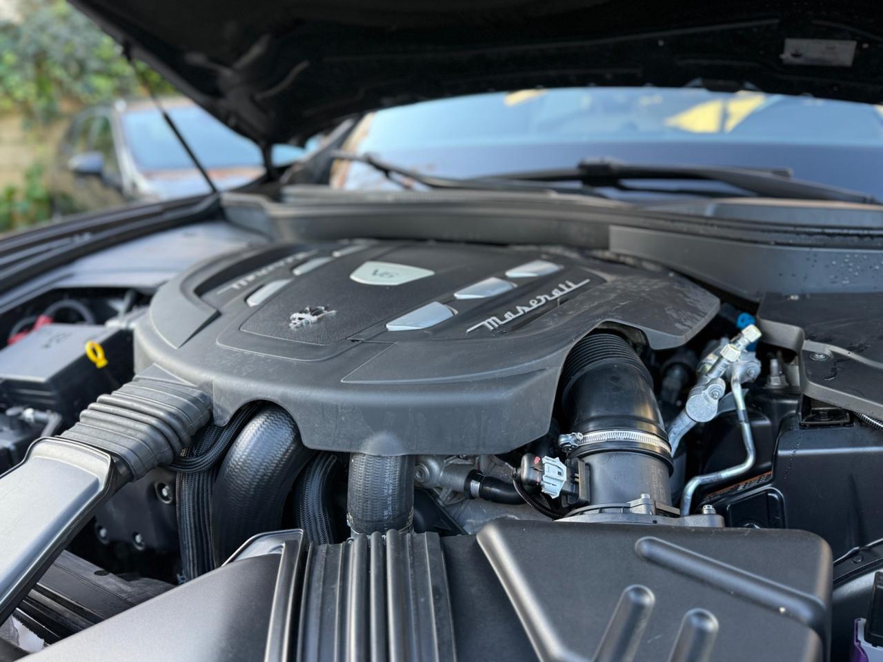 Maserati Levante V6 Diesel 275 CV AWD Granlusso