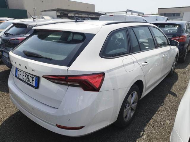 SKODA Octavia 2.0 TDI EVO SCR DSG Wagon Executive LEGGIBENE