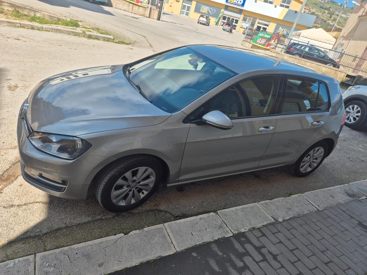 VW GOLF 7 1.6 TDI 110 CV ANNO 2016 SOLI KM 120000 CERTIF