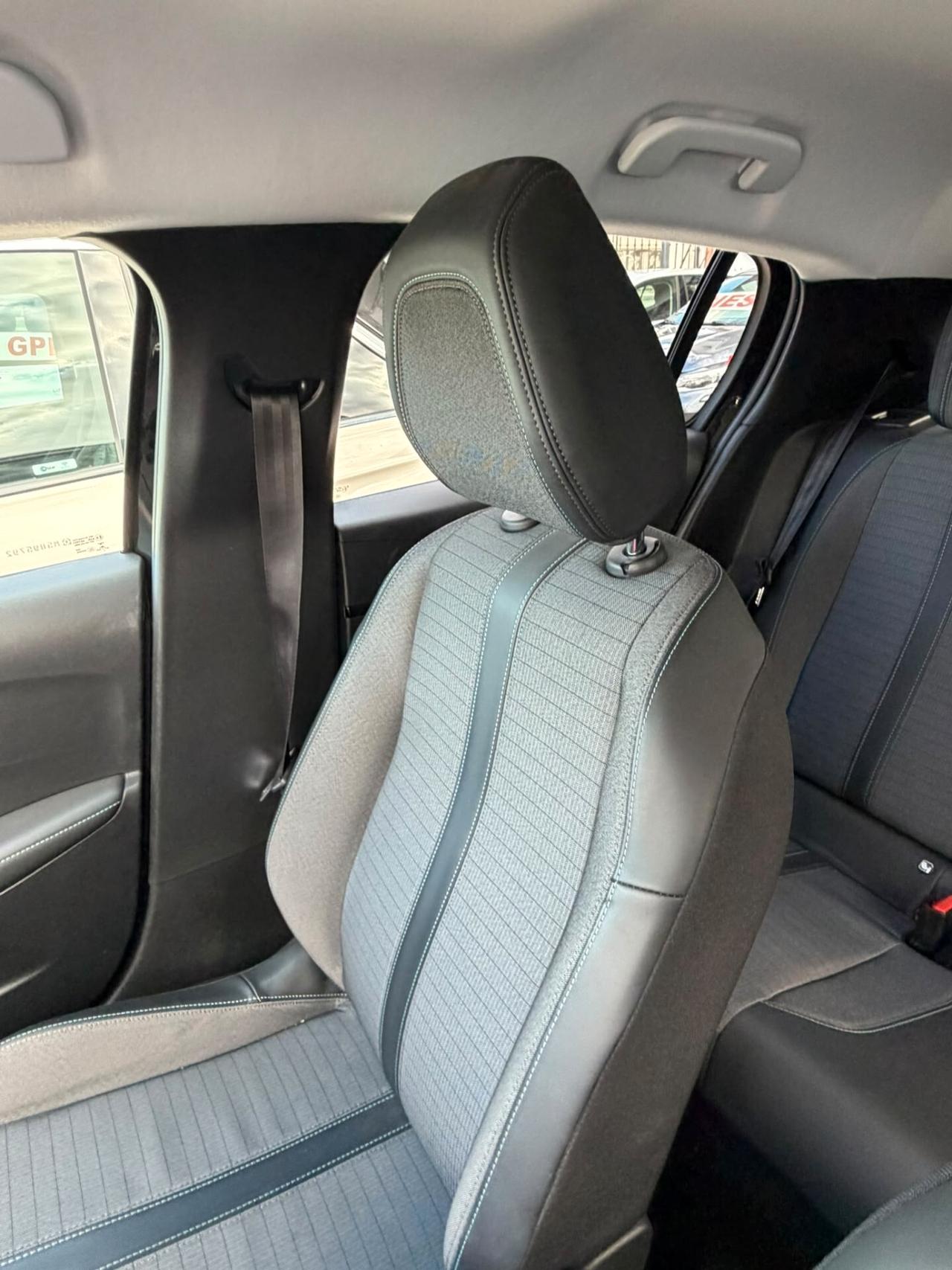 Peugeot 208 PureTech 100 Stop&Start EAT8 5 porte GT