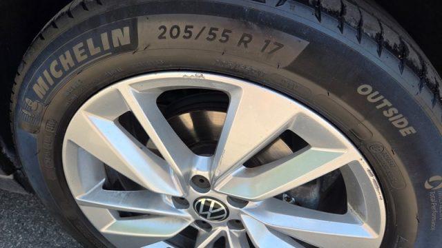 VOLKSWAGEN Taigo 1.0 TSI 95 CV Life PERMUTE OK NEOPATENTATI