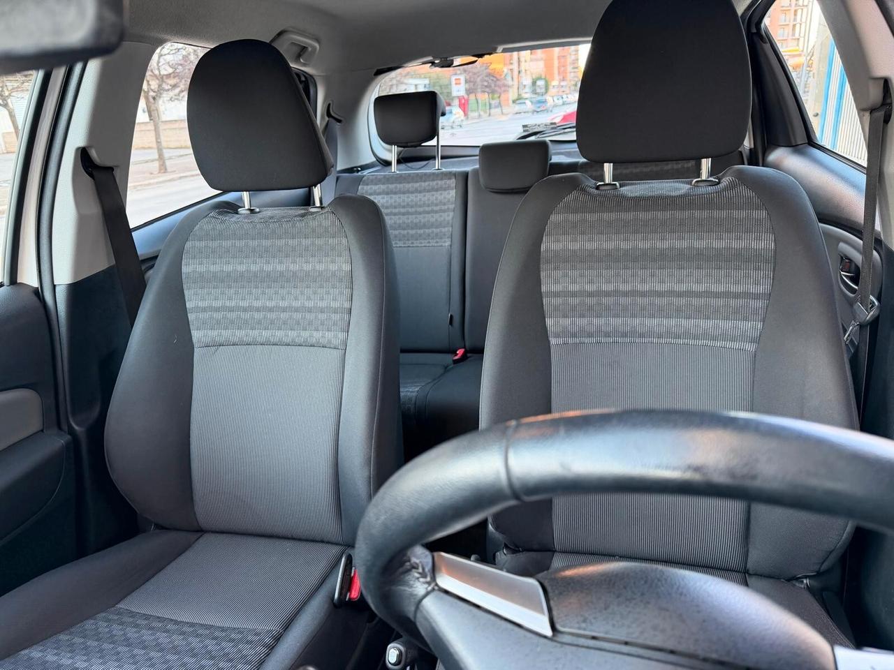 Toyota Yaris 1.0 5 porte Active