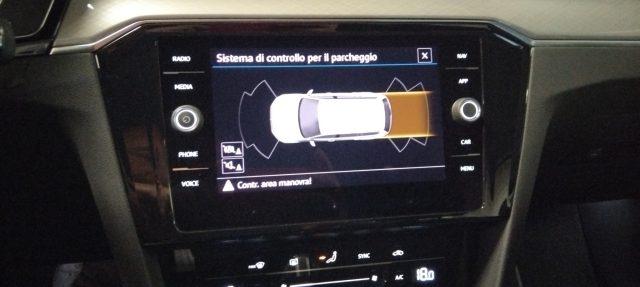 VOLKSWAGEN Passat VAR. 2.0 TDI DSG Business LED