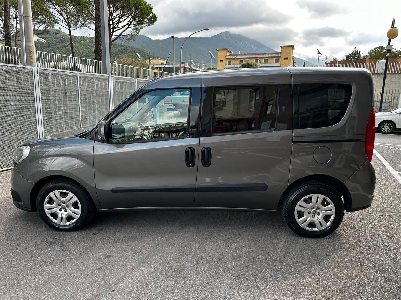 Fiat Doblo Doblò AUTOCARRO 1.6 MJT 16V 105CV Lounge 5 POSTI