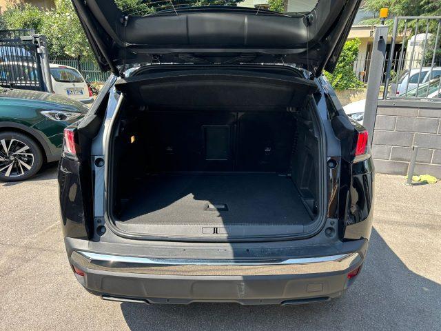 PEUGEOT 3008 PureTech Turbo 130 Allure Pack