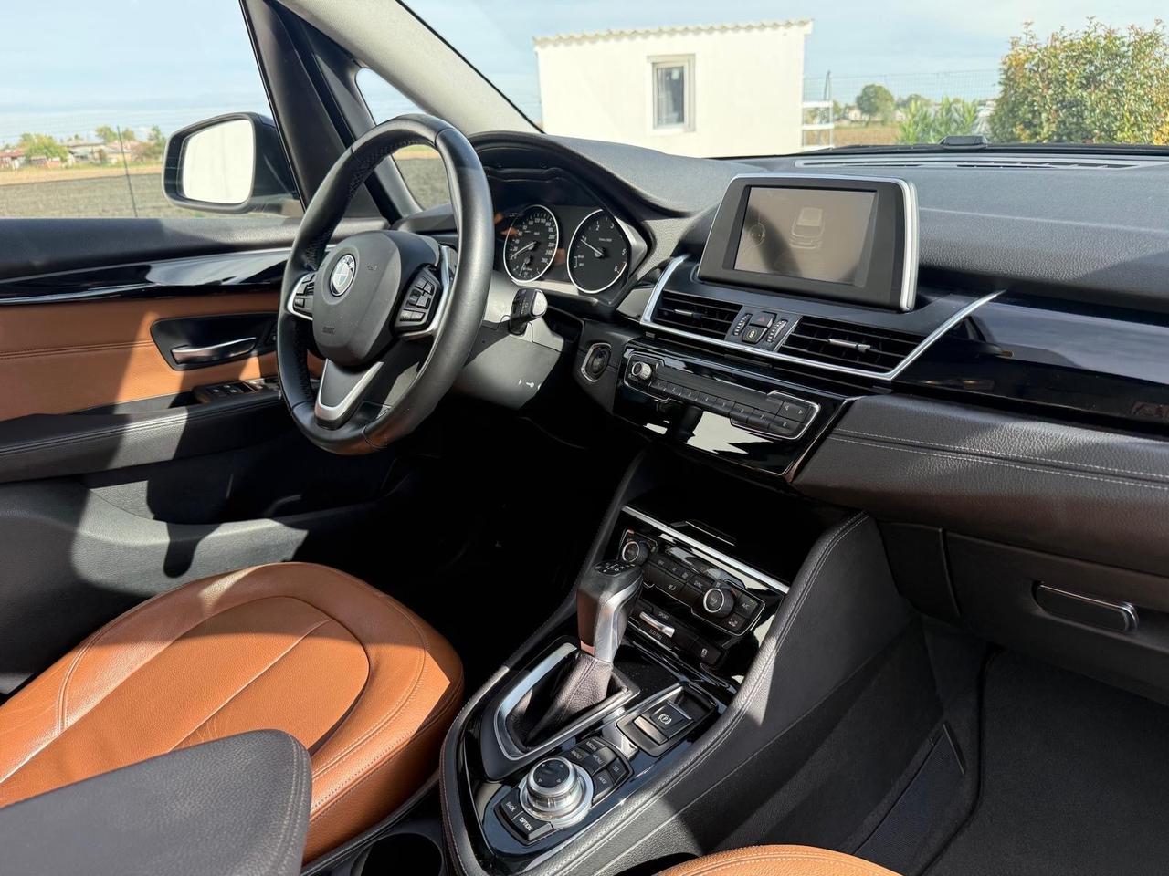 Bmw 2er Active Tourer 218d Luxury