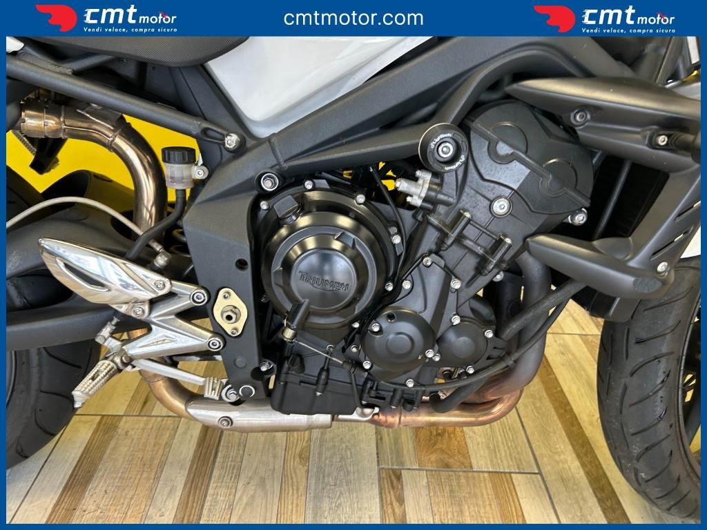 Triumph Street Triple - 2010