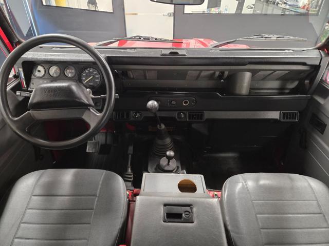 LAND ROVER Defender 90 TDI 300 ARIA CONDIZIONATA 7 POSTI