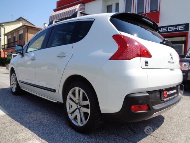 PEUGEOT 3008 2.0 HYbrid 4x4 PREZZO VALIDO FINO 0