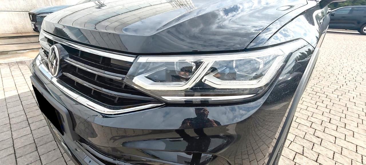 Volkswagen Tiguan 2.0 TDI 200 CV SCR DSG 4MOTION R-Line