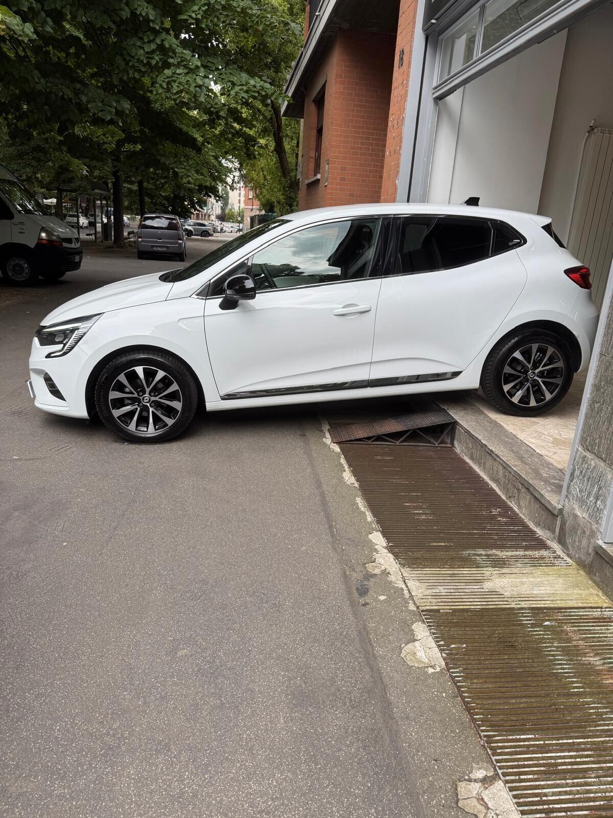 Renault Clio TCe 90 CV 5 porte Techno