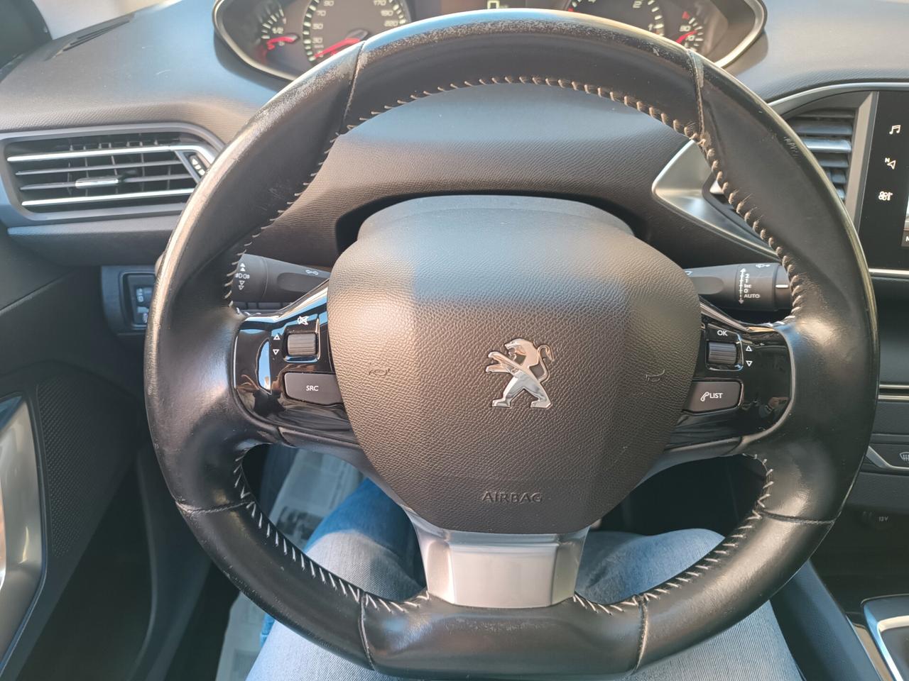 Peugeot 308 1600 BlueHDi 100 CV SW Business NAVI