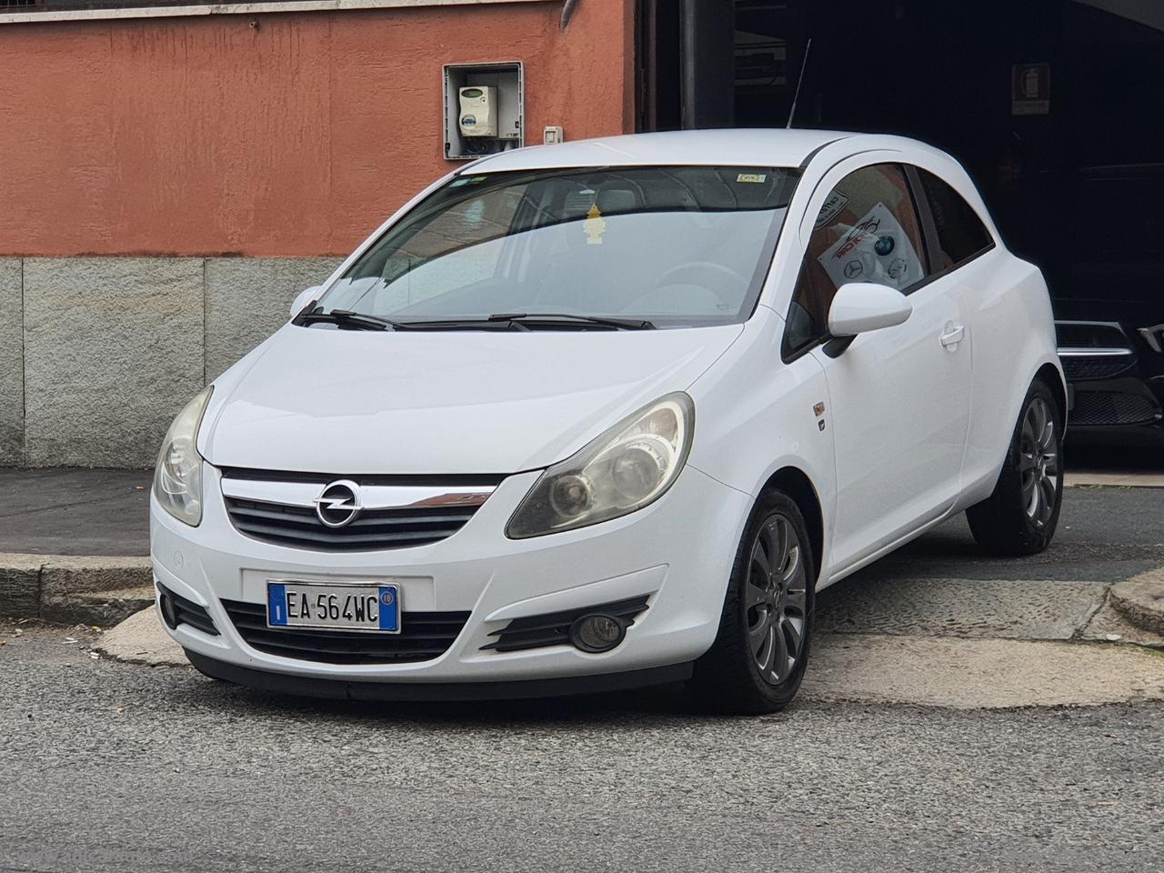 OPEL Corsa 1.2 3p. Sport