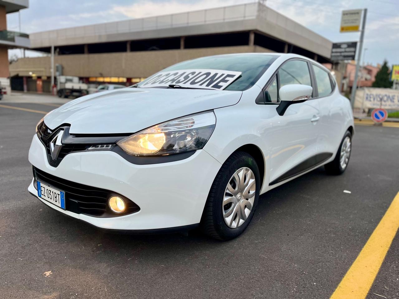 Renault Clio 1.5 dci 75cv 5p Costume National