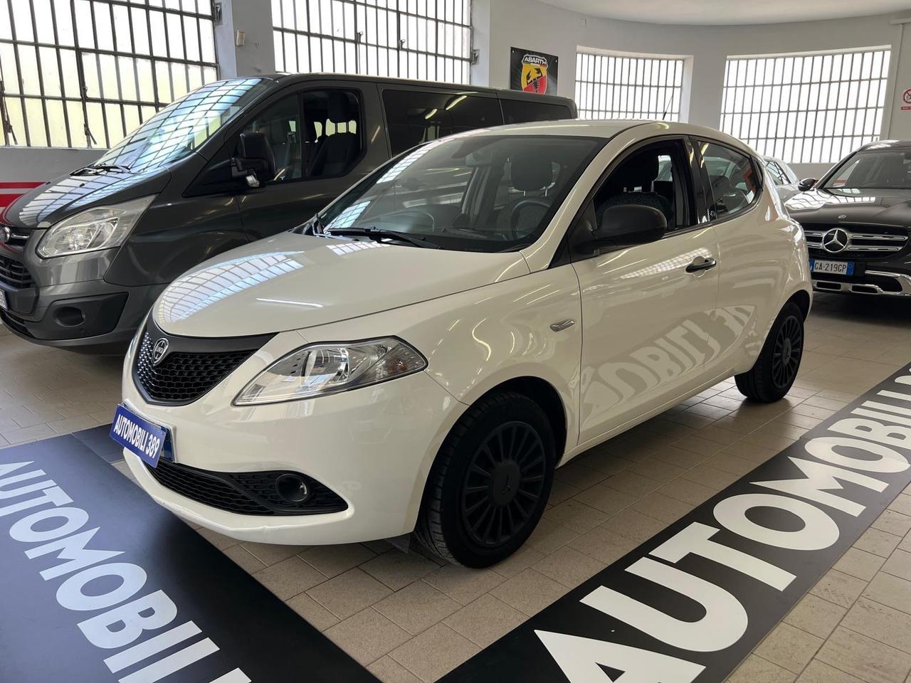 Lancia Ypsilon 1.2 69 CV 5 porte GPL Ecochic Gold