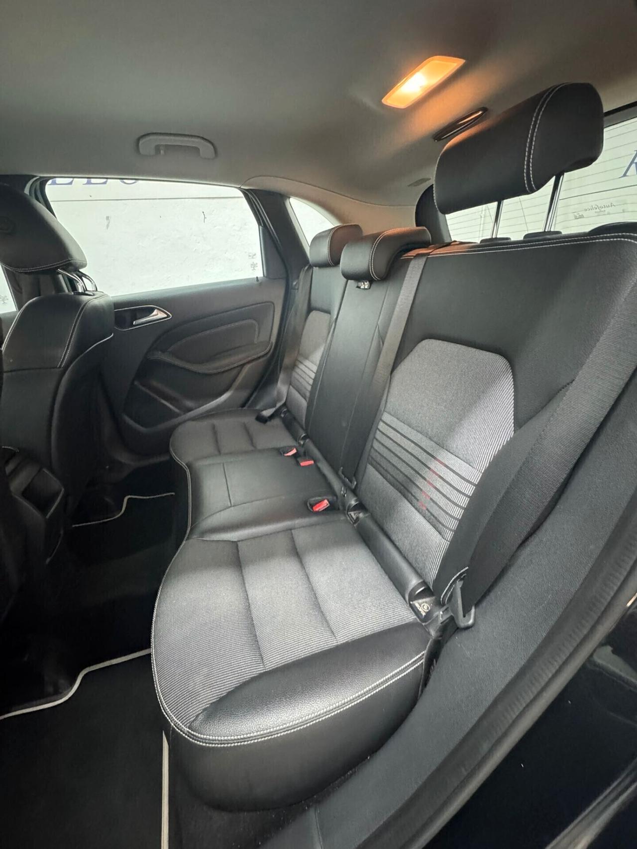 Mercedes-benz B 200 B 200 d Automatic Premium