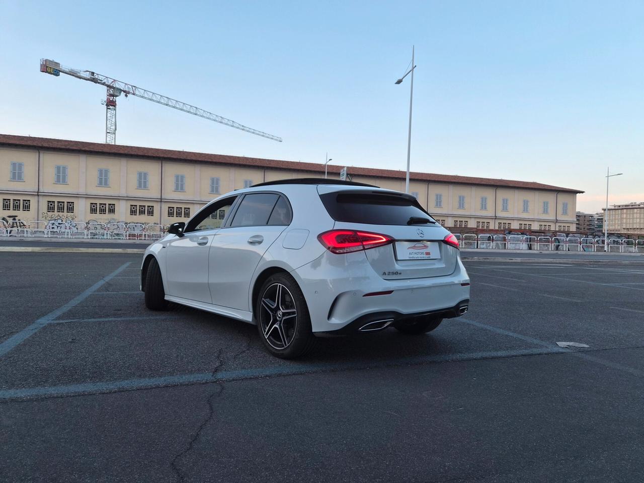 Mercedes-benz A 250 e hybrid EQ Premium