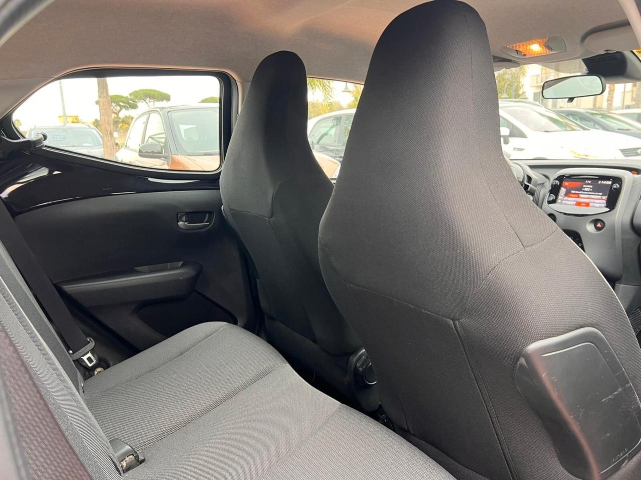 Toyota Aygo Connect 1.0 VVT-i 72 CV 5 porte x-clusiv MMT