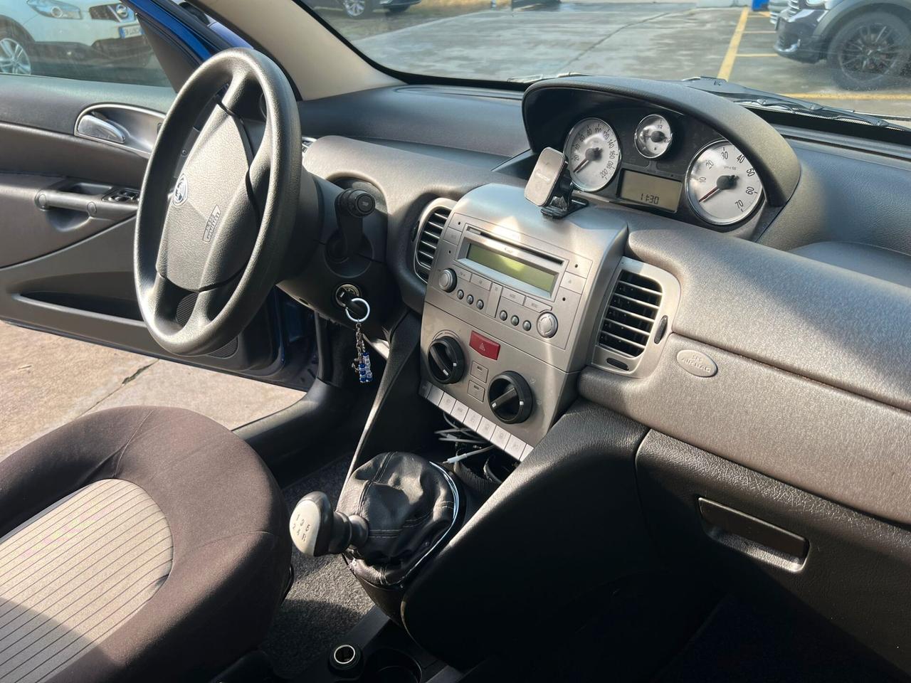 Lancia Ypsilon 1.2 Modamilano