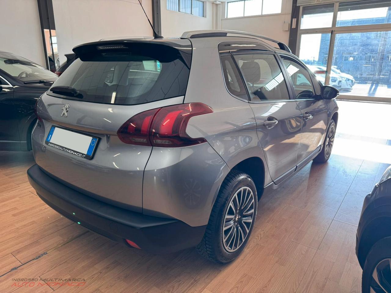 Peugeot 2008 BlueHDi 100cv Business 2019