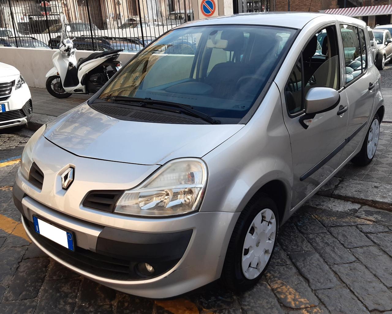 Renault Modus 1.2 16V 75CV OK NEOPATENTATI Attractive