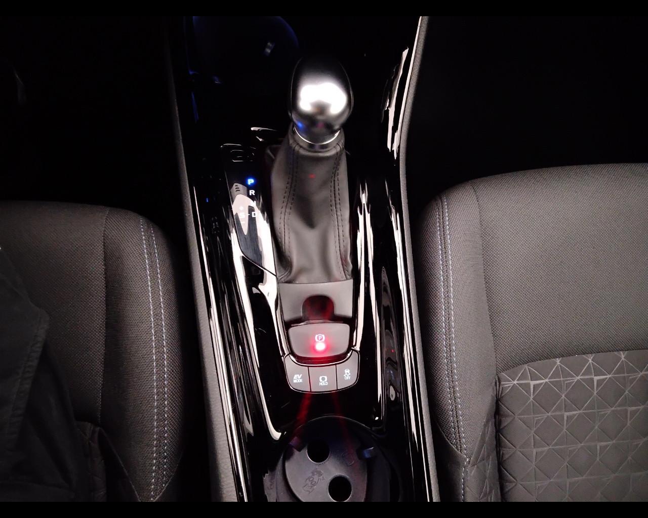 TOYOTA C-HR I 2020 - C-HR 2.0h Trend e-cvt