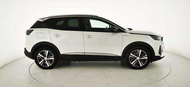 PEUGEOT 3008 Hybrid4 300 e-EAT8 Allure Pack
