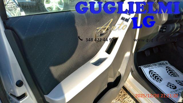 TOYOTA Yaris 1.3 5 porte Sol