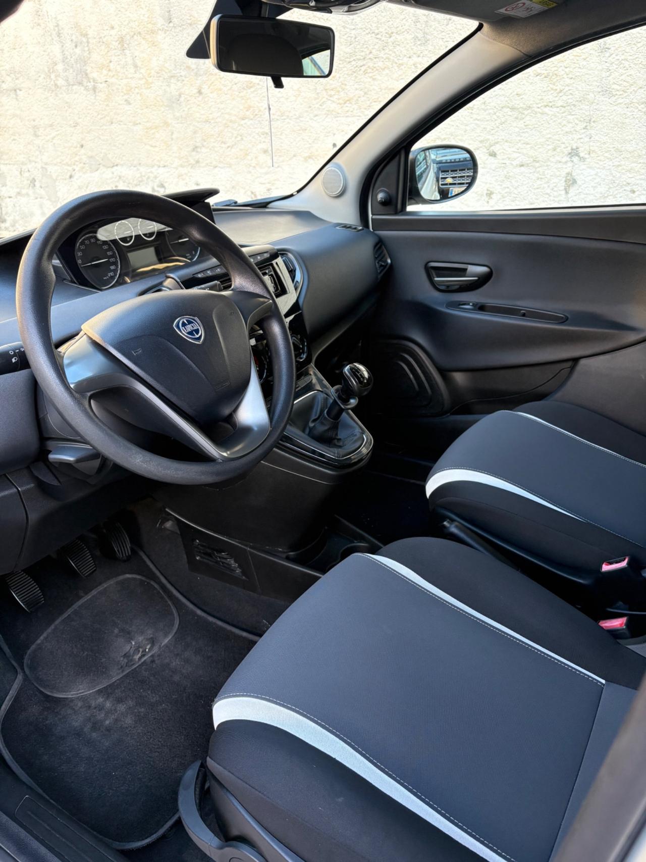 Lancia Ypsilon 1.2 GPL magnifiche condizioni
