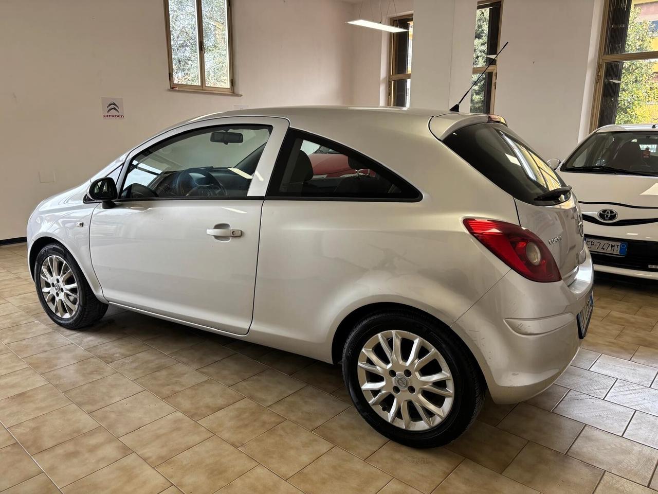 OPEL CORSA ANNO 2009 DS 1.3 MULTIJET 75 CV ADATTA NEOPATENTATI KM 200 MILA