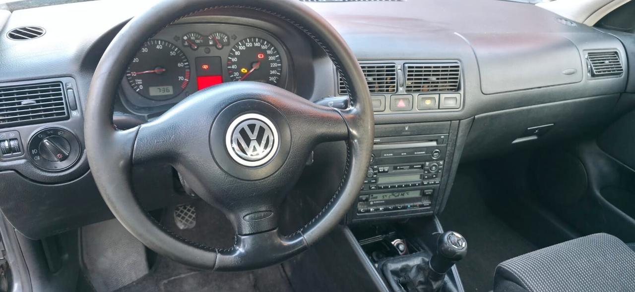 Volkswagen Golf 1.6 16V cat 5 porte Highline neop