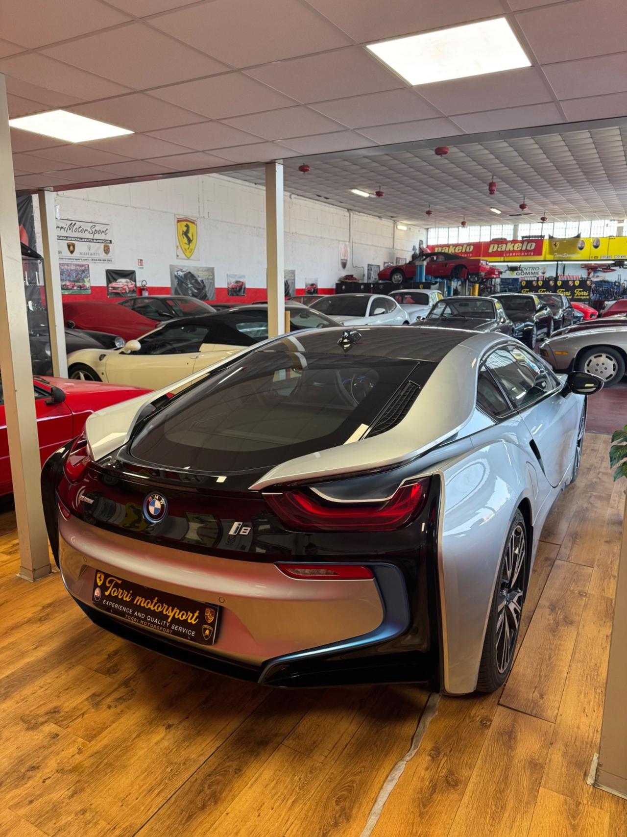 Bmw i8 ufficiale BMW PERMUTE