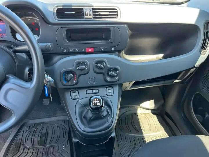 Fiat Panda 1.0 FireFly S&S Hybrid Garmin
