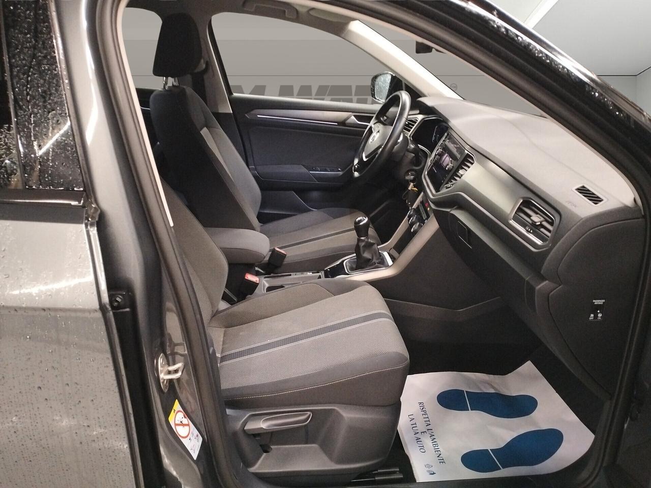 Volkswagen T-Roc 1.0 tsi Style 110cv - NEOPATENTATI