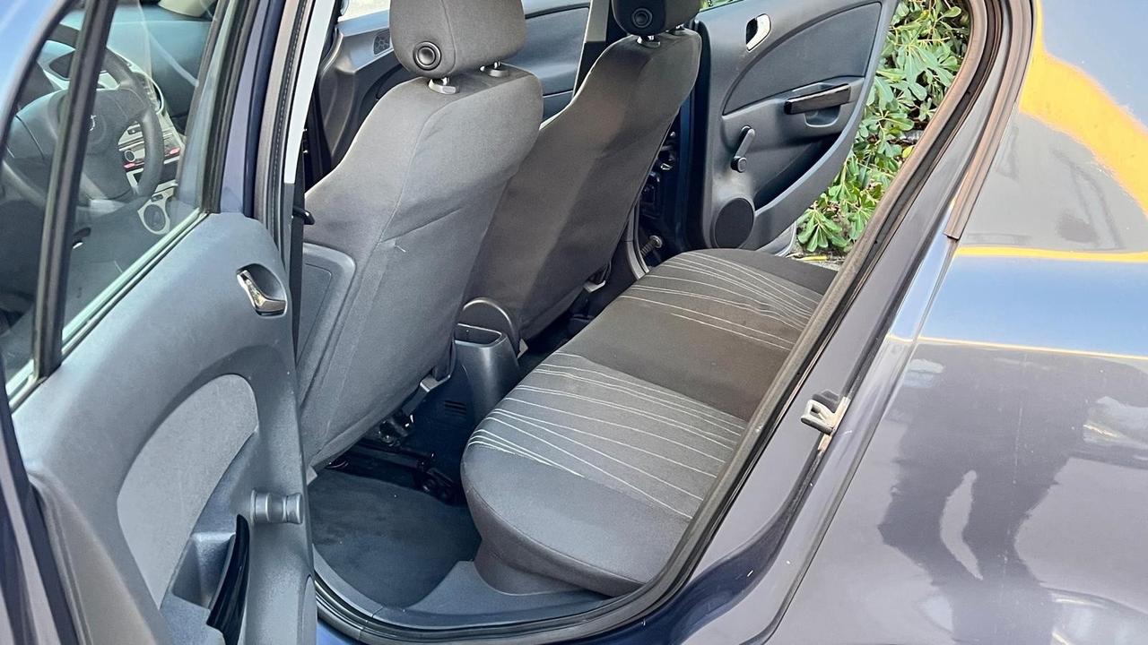 Opel Corsa 1.2 Benzina e GPL adatta a neo patentati