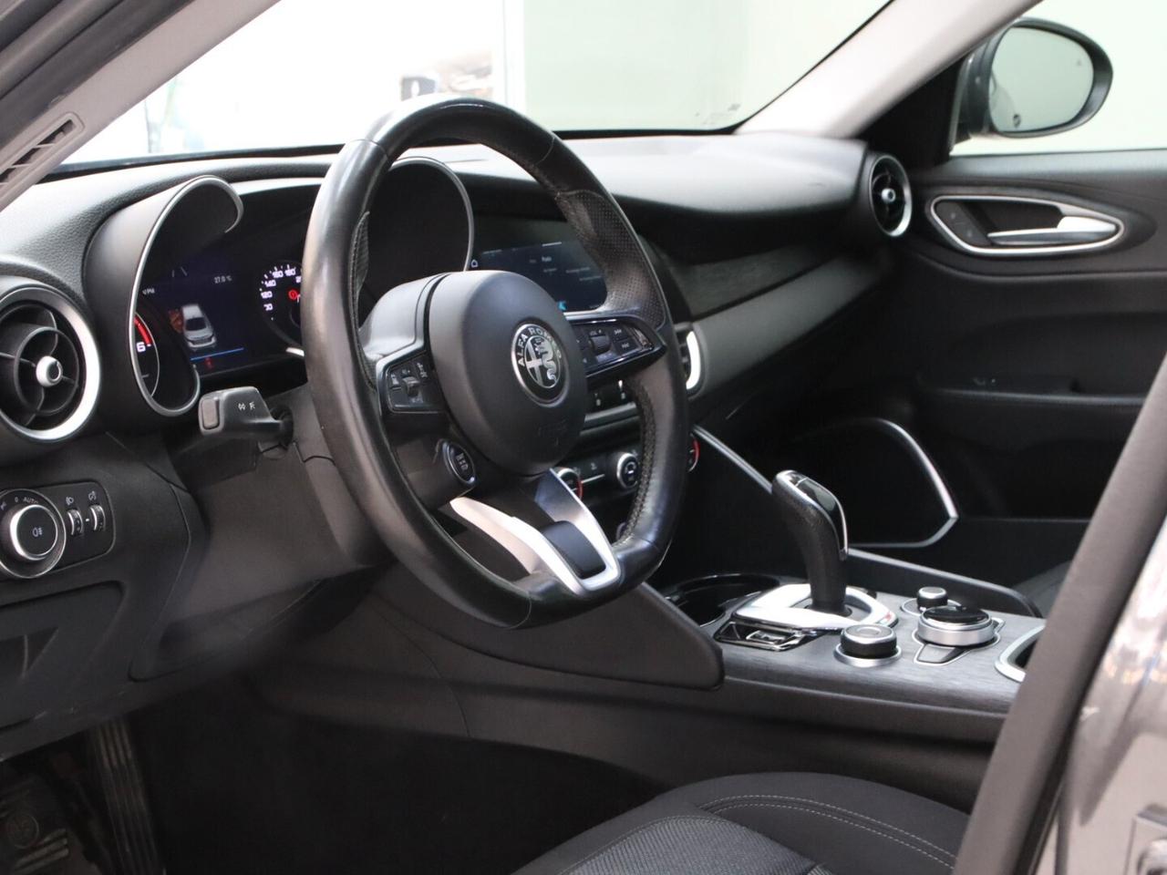 ALFA ROMEO GIULIA 2021 2.2 t 160cv auto IVA ESPOSTA